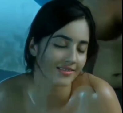 Beautiful Actress Simran Kaur Kissing Scene