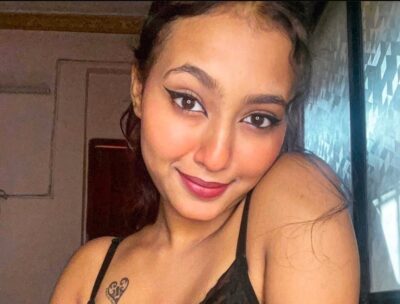 Beautiful Model Divya App Latest Showing Huge Boobs and Shaved Pussy