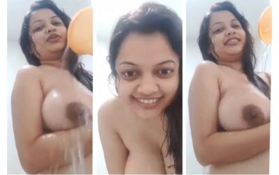 Sexy Bathing Nude Video